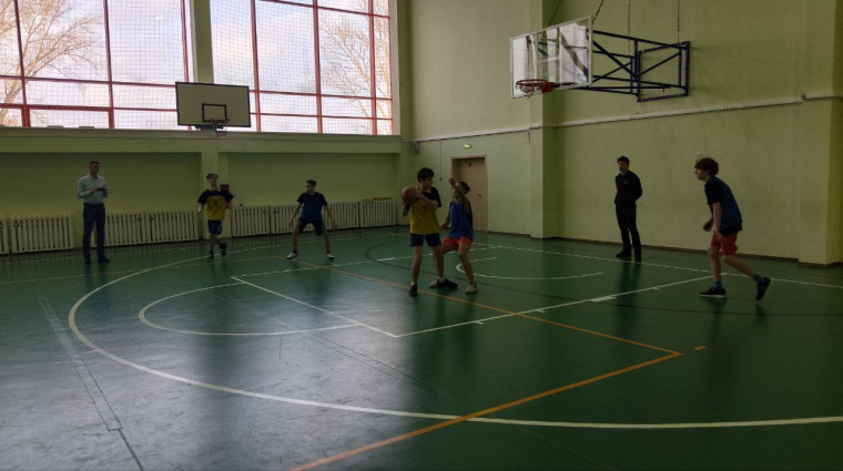 Первенство Свердловского района по баскетболу 3*3.
